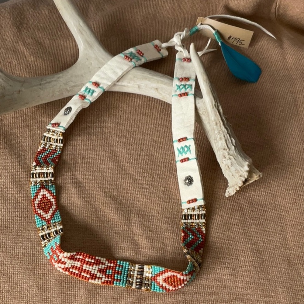Chili Rose Hat Band.  Unique White Leather.  NWT.